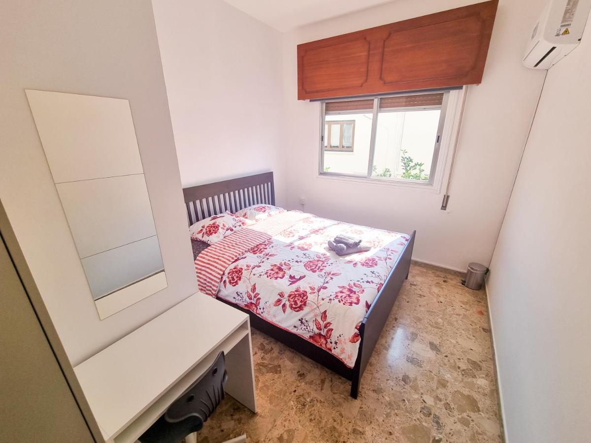 Luxury City Rooms Larnaca Esterno foto