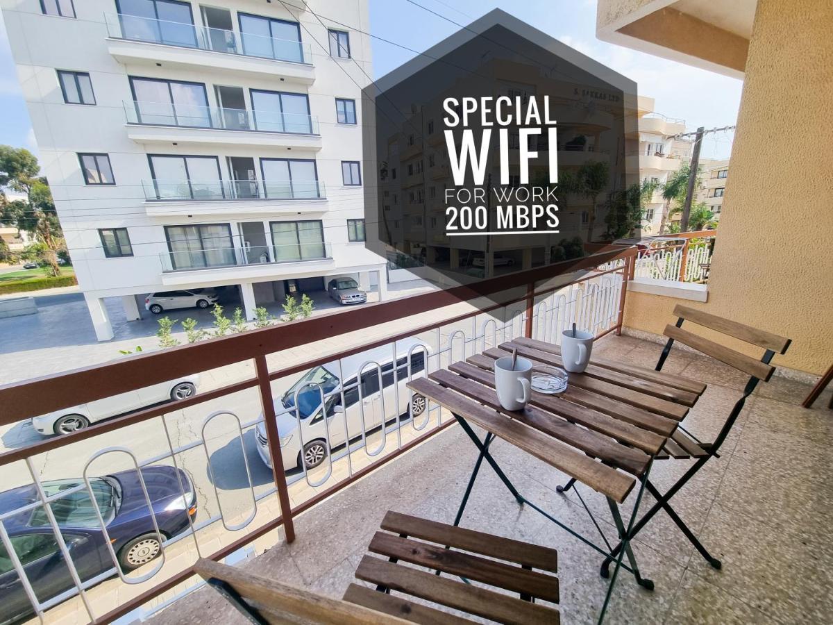 Luxury City Rooms Larnaca Esterno foto